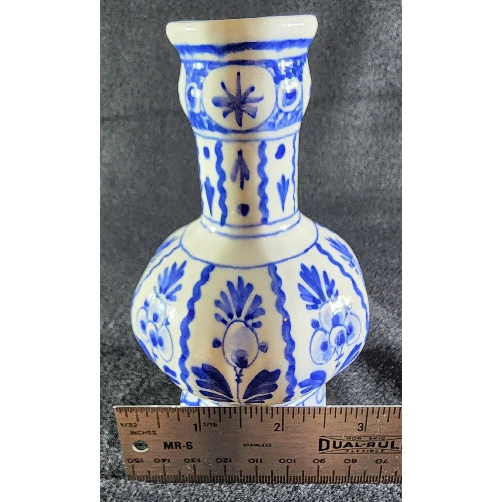 Beautiful Vintage ~ DELFT Vase ~ Hand Painted - De Delftse Pauw Factory, Mold 63